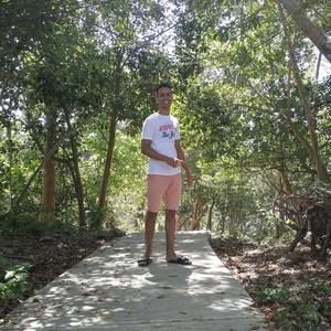 Meet your Posher, Felix